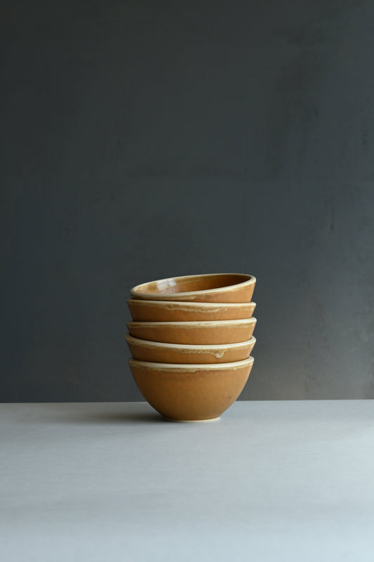 Bowl M / yellow brown
