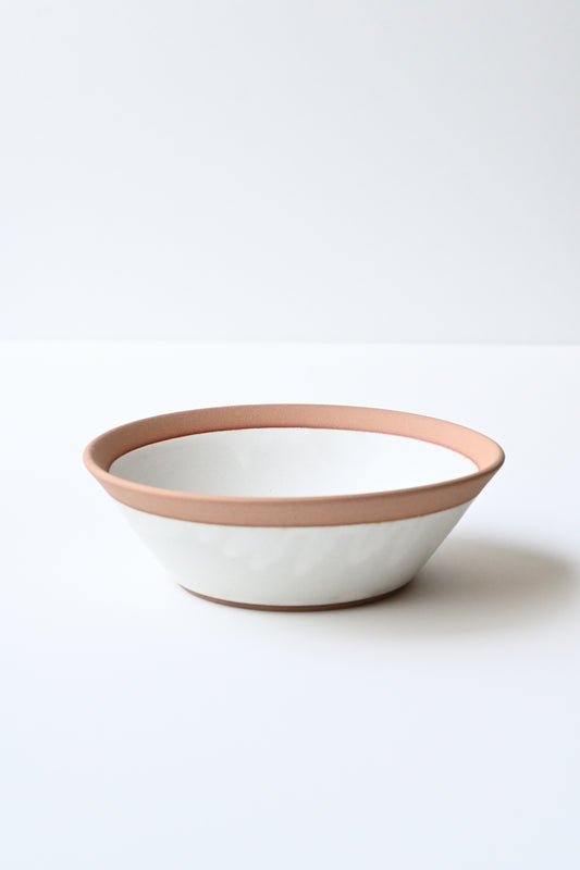 Sharp low bowl / natural white