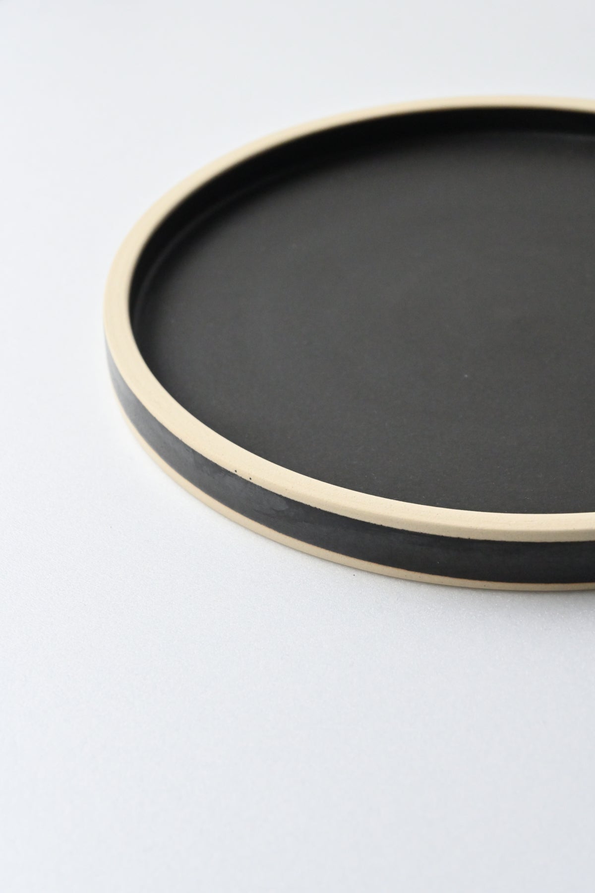 Flat plate / tarte size L / matt black