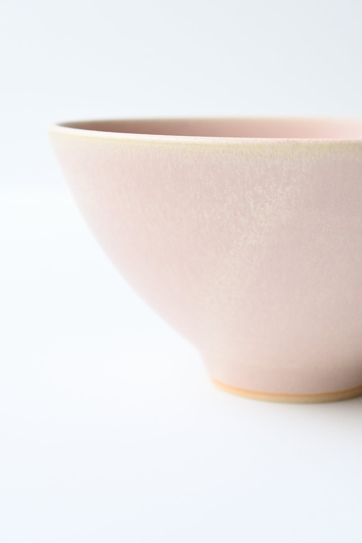 free bowl/ pink