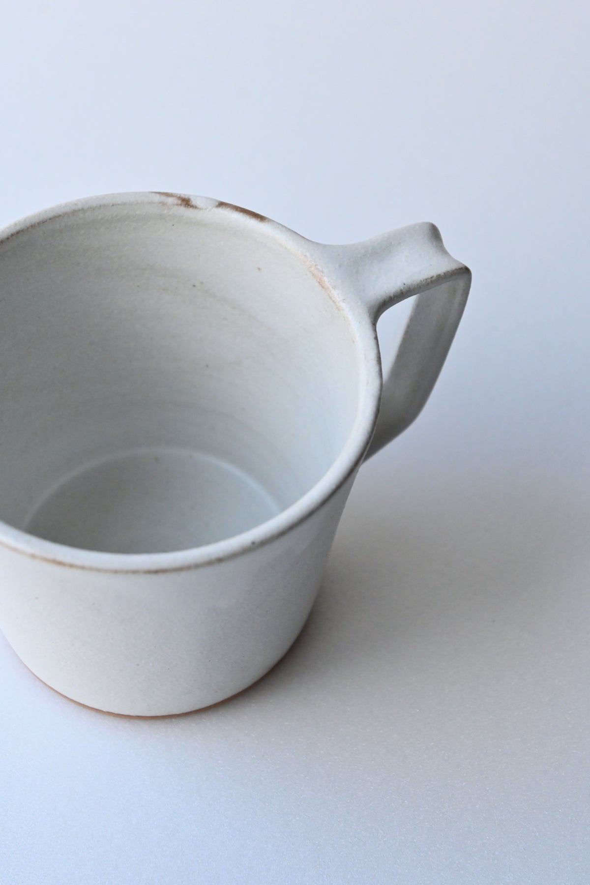 mug N / natural white