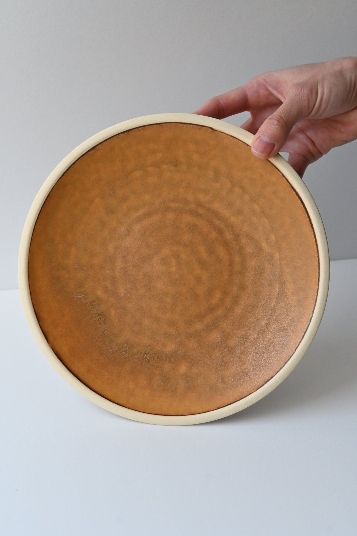 round plate / 2622805yellowbrown