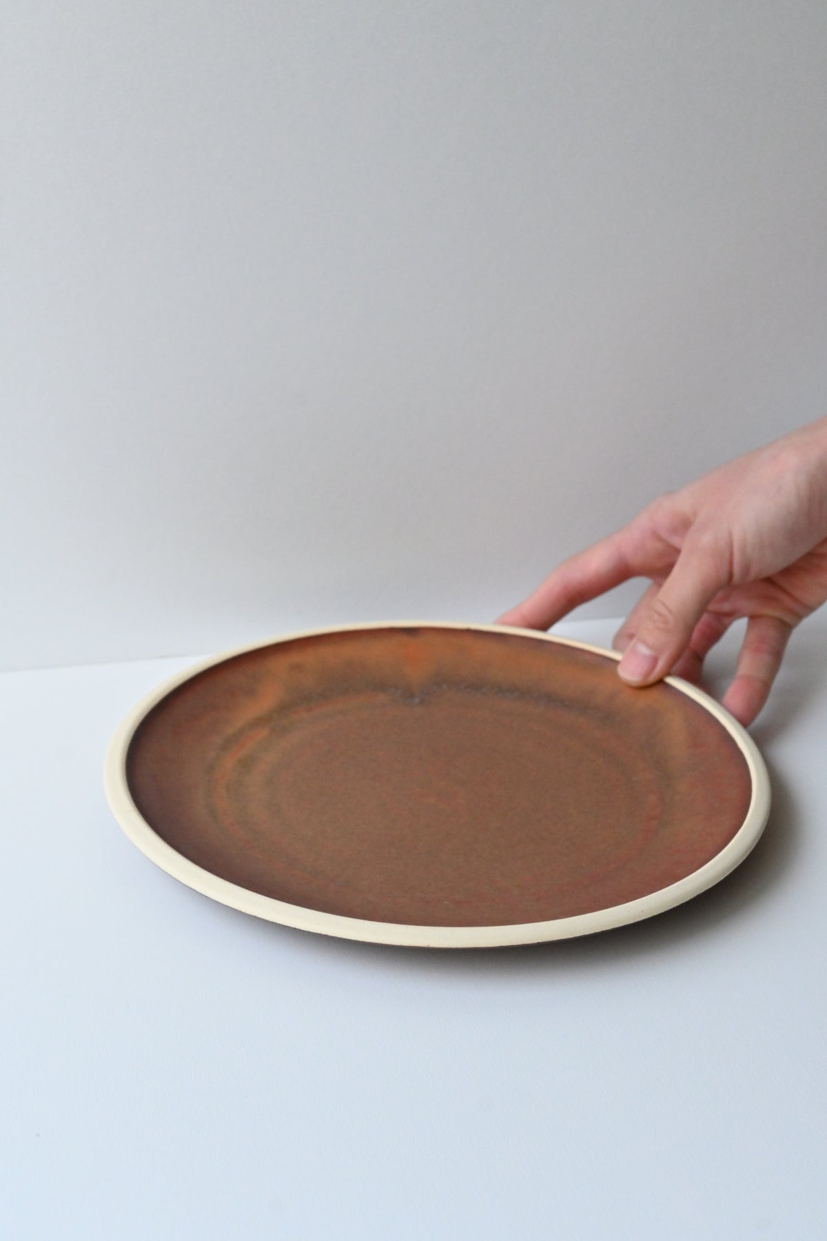 round plate / 2622803redbrown
