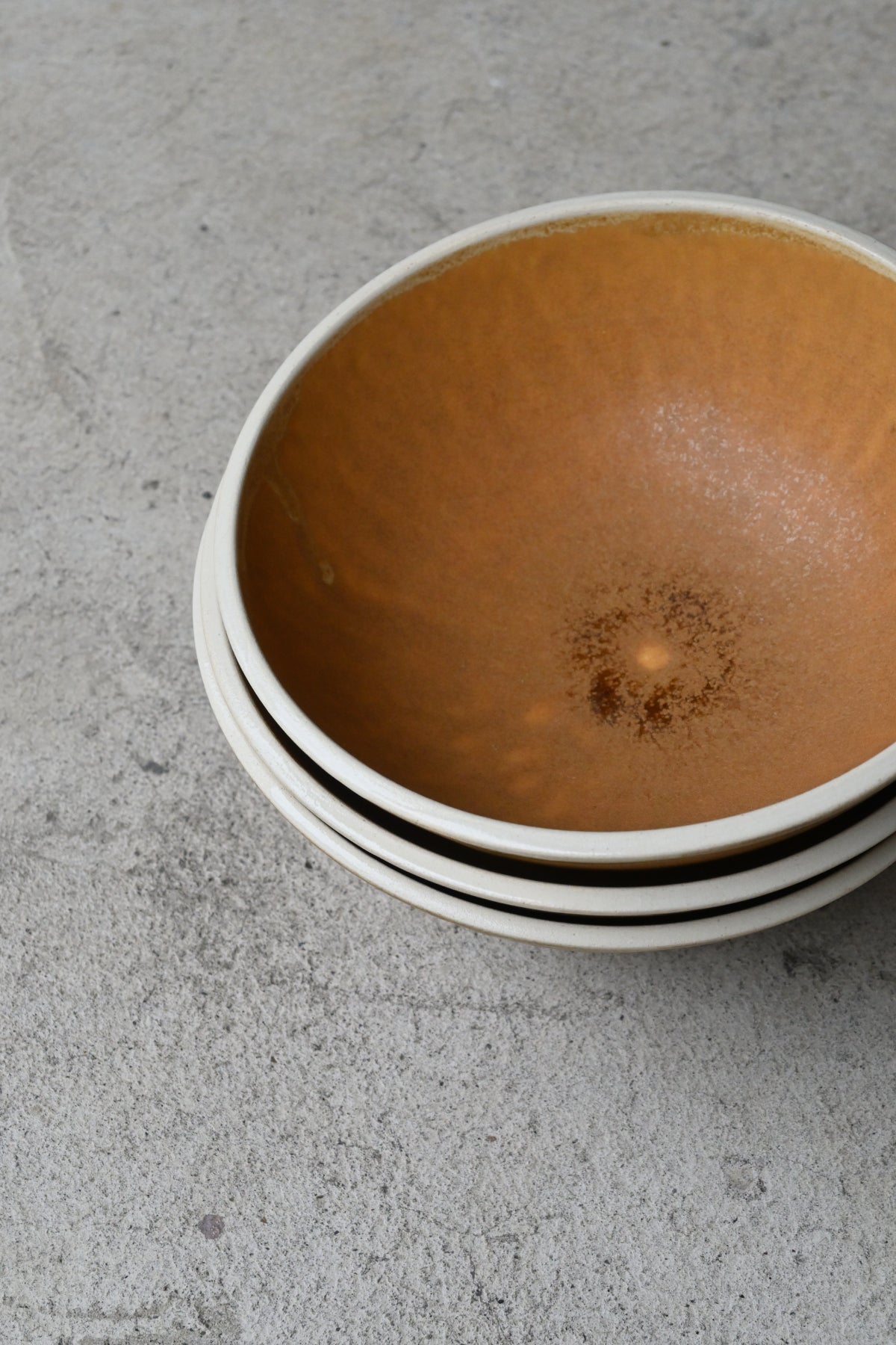 deep bowl/ yellow brown